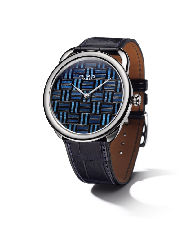 Hermès(爱马仕)新的Arceau腕表麦杆镶嵌工艺手表