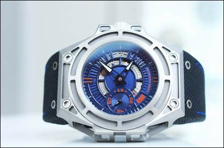 瑞士Linde Werdelin 发表全新“轻巧”运动腕表