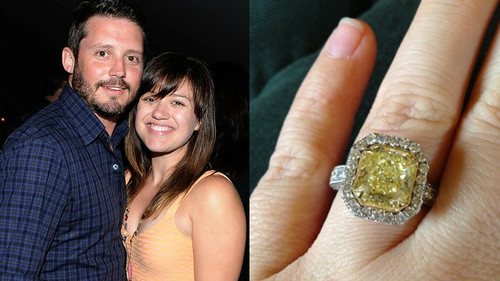 凯莉克拉克森宣布订婚喜讯 晒硕大钻石戒指