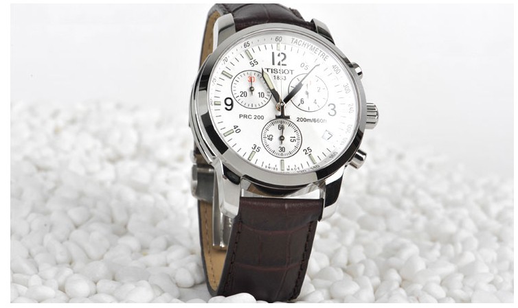天梭三眼手表——天梭表prc200