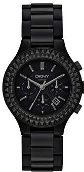 DKNY在2014秋季摈弃了中规中矩的设计