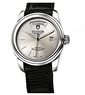 帝舵星期日历型系列56000-银盘黑色蜥蜴皮表带腕表