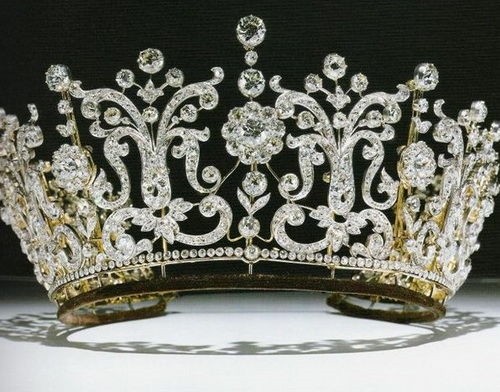 3.玛格丽特公主的“钻石胸针皇冠”价值：344448美元