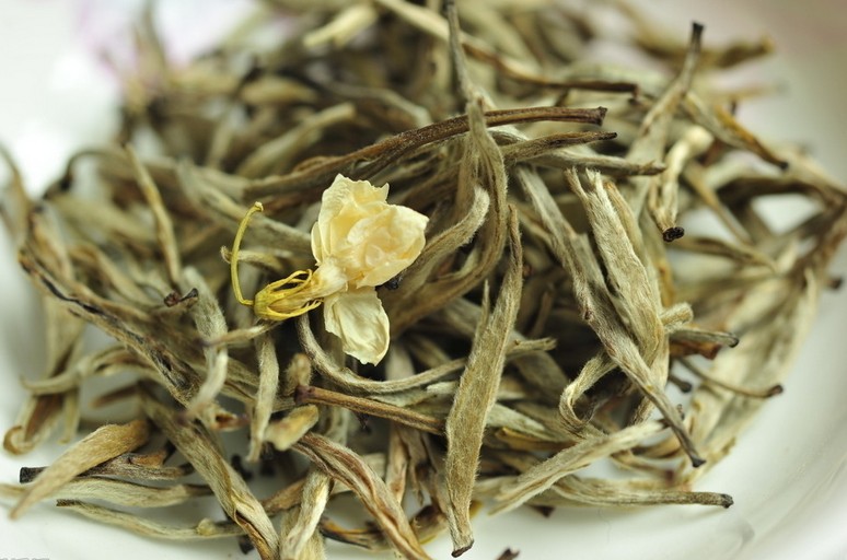 鉴别茉莉花茶品质好坏的方法有哪些？