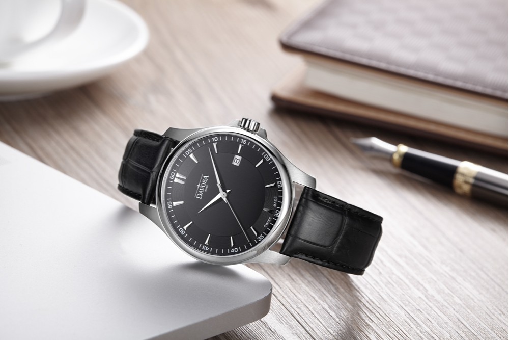 怎样辨别瑞士手表皮带表的真伪？皮带表如何保养？