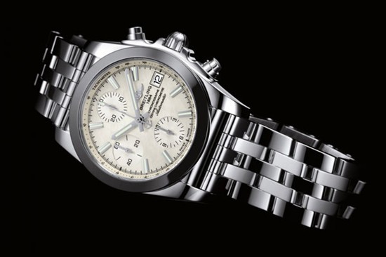 百年灵推出全新机械计时38丽致版腕表