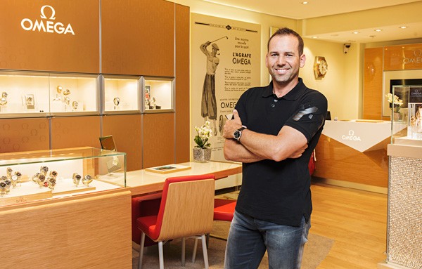 欧米茄于瑞士克莱恩-蒙塔纳旗舰店正式揭幕