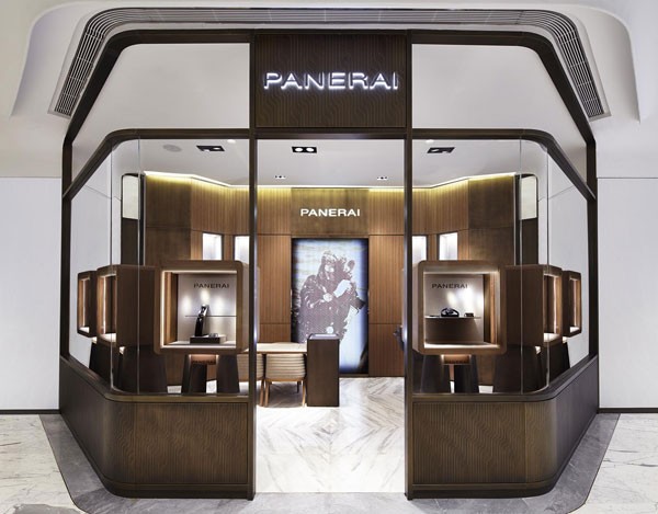 Panerai 沛纳海专卖店设计优雅高贵，洋溢当代特色