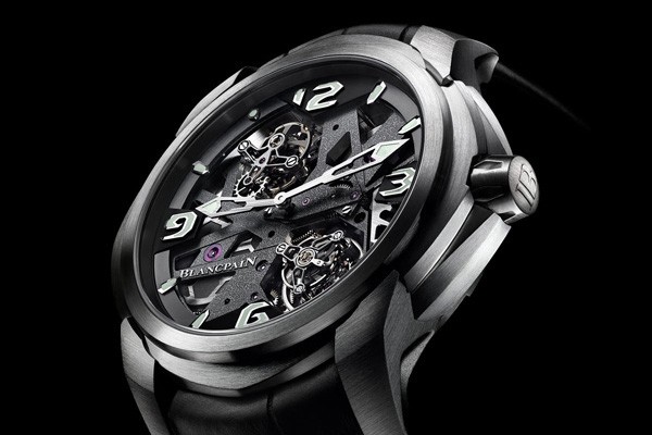 这款腕表呈现出所有 Blancpain 的“创新”独树一帜