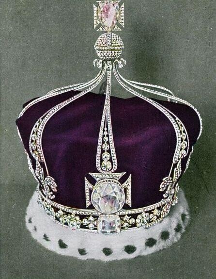 伊丽莎白女王王冠上的“光之山”巨钻到底是属于谁的?