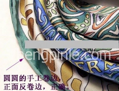 真的爱马仕Hermes丝巾的卷边