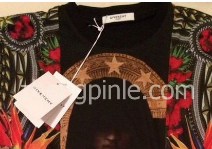 正品纪梵希Givenchy服装的白色吊牌