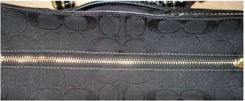 以拉链为中心对称